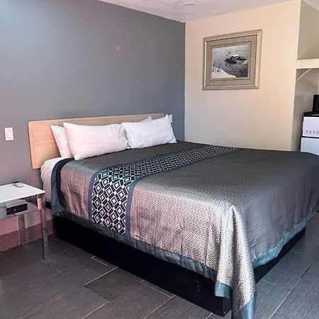 California Inn Hotel And Suites Adelanto Us 395 Buitenkant foto