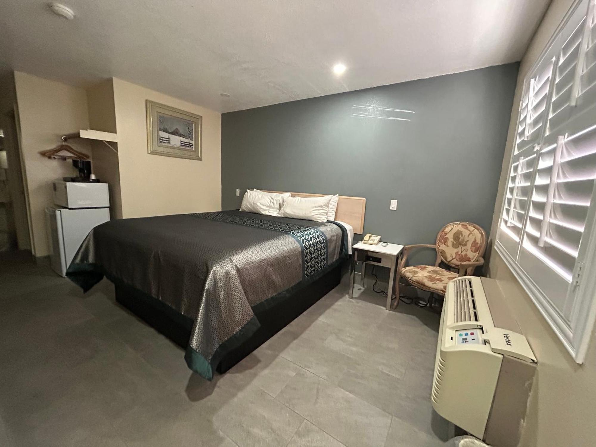 California Inn Hotel And Suites Adelanto Us 395 Buitenkant foto
